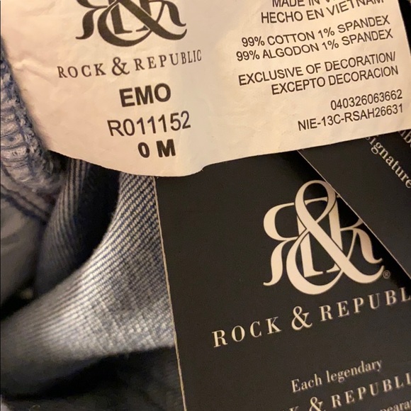 Rock & Republic Fun Boyfriend Jeans - Picture 12 of 12